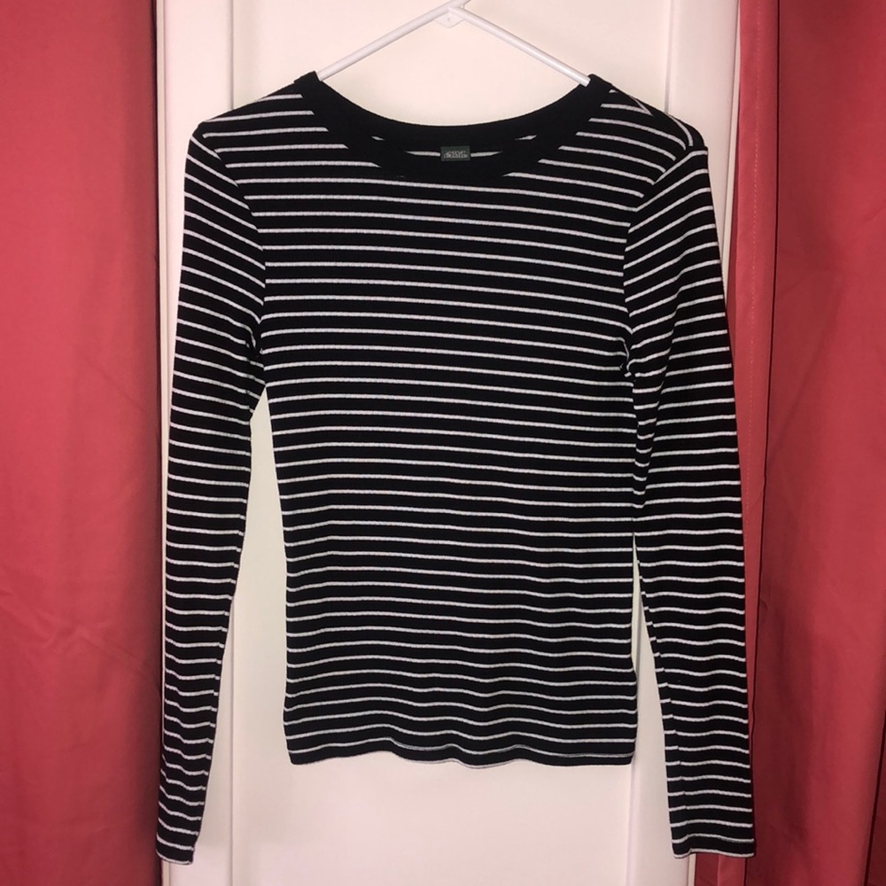 black and white striped long sleeve